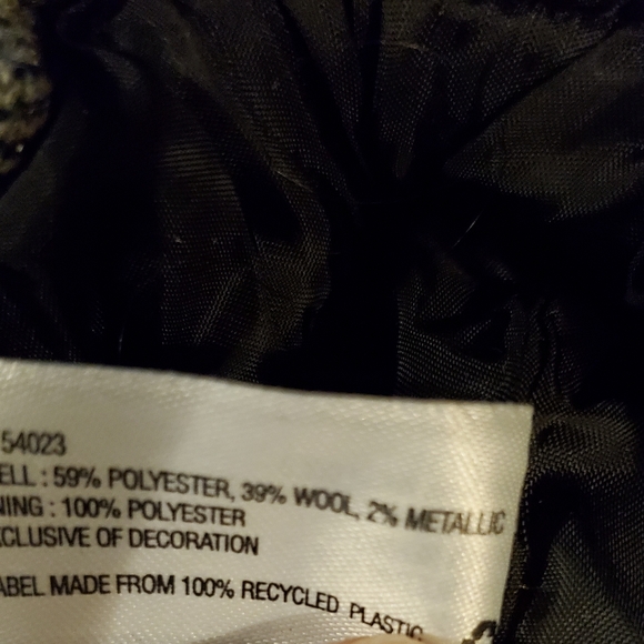 🍂🍁🍂GAP kids size 5 fancy shorts,gray sparkle. Grade school dark academia. - Picture 4 of 4